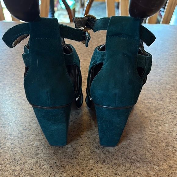 Steve‎ Madden Green Strappy Heels - Picture 3 of 7